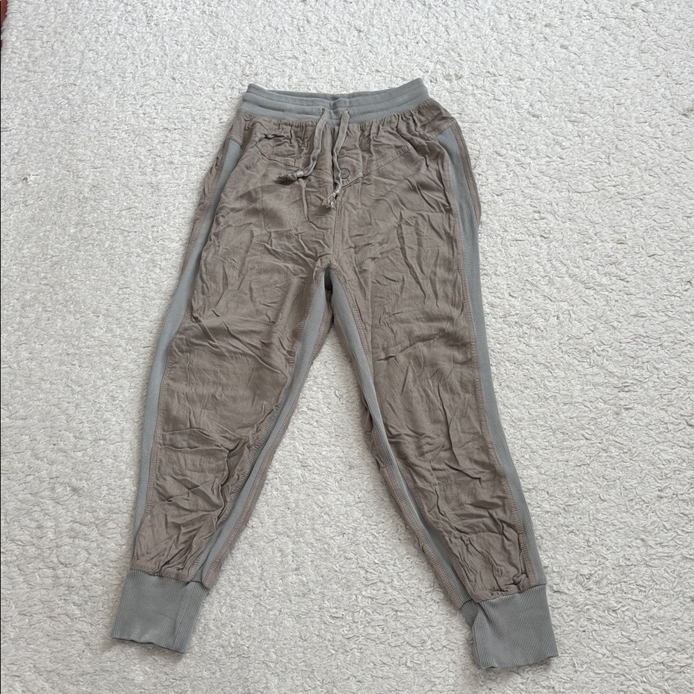 ! Free people Tan Jogger Pants with Gray Accents